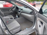 TOYOTA CAMRY LE 4T4BE46K59R112844 снимка
