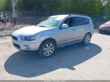 MITSUBISHI OUTLANDER SE JA4JT3AW1DU001747 снимка