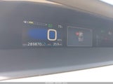 Toyota Prius Two JTDKBRFU5G3007052 снимка