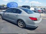 HONDA ACCORD 2.4 LX 1HGCP2F32AA070330 снимка