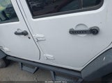 JEEP WRANGLER UNLIMITED SPORT 1C4BJWDG7FL611327 fotografie