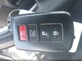 TOYOTA RAV4 XLE JTMWFREV2JJ209236 снимка
