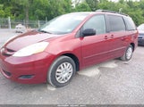 TOYOTA SIENNA LE 5TDKK4CC6AS333477 снимка