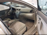 TOYOTA CAMRY LE 4T4BF3EK3BR100643 снимка