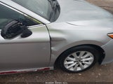 TOYOTA CAMRY LE 4T1B11HK9JU056798 fotografie