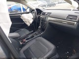 VOLKSWAGEN PASSAT 2.0T SE 1VWBA7A35JC011922 photo