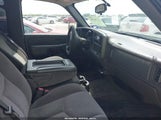 CHEVROLET SILVERADO 1500 LS 2GCEC13V161276405 снимка