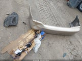 TOYOTA CAMRY LE 4T1BE32K53U226201 снимка