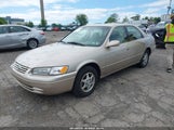 TOYOTA CAMRY XLE 4T1BG22K9VU019124 fotografie
