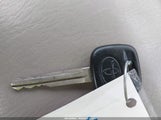 TOYOTA CAMRY LE 4T1BE32K55U089148 снимка