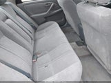 TOYOTA CAMRY LE 4T1BG22K0YU682330 снимка