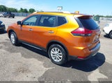NISSAN ROGUE SV JN8AT2MT1HW138574 снимка