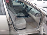 TOYOTA CAMRY LE 4T1BE32K23U167964 снимка