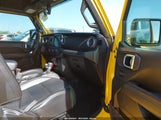 JEEP WRANGLER UNLIMITED SAHARA 4X4 1C4HJXEN3JW306282 снимка