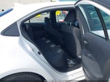 TOYOTA COROLLA LE 5YFB4MDE0RP085645 снимка