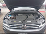 VOLKSWAGEN TIGUAN 3VV3B7AX6JM213577 снимка