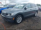 VOLKSWAGEN TIGUAN 3VV3B7AX6JM213577 снимка