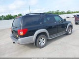 TOYOTA SEQUOIA SR5 V8 5TDZT34A72S120106 снимка