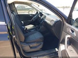 VOLKSWAGEN TIGUAN 2.0T SE/2.0T SE R-LINE BLACK/2.0T SEL 3VV3B7AX1LM158247 снимка