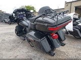 HARLEY-DAVIDSON FLHTK 1HD1KEF28MB642883 снимка
