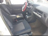 JEEP COMPASS SPORT 1C4NJCBA0ED882765 снимка