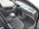 TOYOTA COROLLA CE/LE/S 2T1BR18E52C547715 снимка
