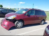 TOYOTA SIENNA LE 5TDKK4CC5AS325208 снимка