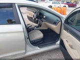 HYUNDAI ELANTRA SE 5NPD84LF1HH022766 снимка
