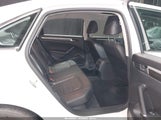 Volkswagen Passat 1.8T Se 1VWBT7A3XGC016701 снимка