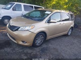 TOYOTA SIENNA XLE V6 5TDYK3DCXBS126384 снимка