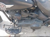 HARLEY-DAVIDSON FLSTFB 1HD1JN510AB031446 снимка