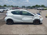 TOYOTA PRIUS C THREE JTDKDTB33D1547446 снимка