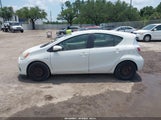 TOYOTA PRIUS C THREE JTDKDTB33D1547446 снимка