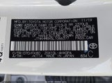 TOYOTA C-HR XLE JTNKHMBX5L1066377 fotografie