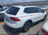 VOLKSWAGEN TIGUAN 2.0T SE/2.0T SE R-LINE BLACK/2.0T SEL 3VV2B7AX7MM035856 photo