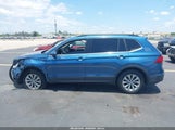 VOLKSWAGEN TIGUAN 2.0T SE/2.0T SEL/2.0T SEL R-LINE/2.0T SEL R-LINE BLACK 3VV3B7AX9KM057438 photo