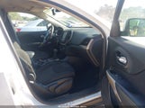JEEP CHEROKEE LATITUDE FWD 1C4PJLCB7HW640550 photo