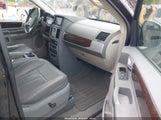 Chrysler Town & Country Touring 2A4RR5D19AR170405 снимка