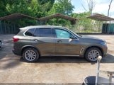 BMW X5 XDRIVE40I 5UXCR6C06M9G21960 fotografie
