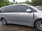 TOYOTA SIENNA XLE 8 PASSENGER 5TDYZ3DC2JS940989 снимка