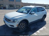 VOLKSWAGEN TIGUAN 2.0T SE/2.0T SE R-LINE BLACK/2.0T SEL 3VV3B7AX8LM120160 photo