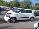 KIA SOUL + KNDJT2A25B7279172 снимка