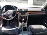 Volkswagen Passat 3.6L V6 Sel Premium 1VWCM7A39CC012134 fotografie