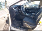 TOYOTA RAV4 XLE 2T3W1RFV3KC002016 снимка