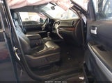 Toyota Tundra Limited 5.7L V8 5TFHY5F19HX597001 fotografie
