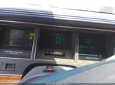 LINCOLN TOWN CAR SIGNATURE/TOURNAMENT 1LNLM82W2RY628475 снимка