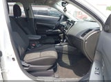 MITSUBISHI OUTLANDER SPORT 2.0 SE 2WD JA4APVAU8MU029740 снимка