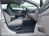 HYUNDAI ELANTRA SE 5NPD84LF7HH001694 снимка