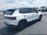 VOLKSWAGEN TAOS 1.5T SE BLACK 3VV3C7B26SM004695 снимка