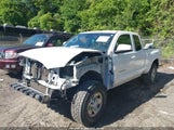 TOYOTA TACOMA SR5 3TYRX5GN4NT056386 photo